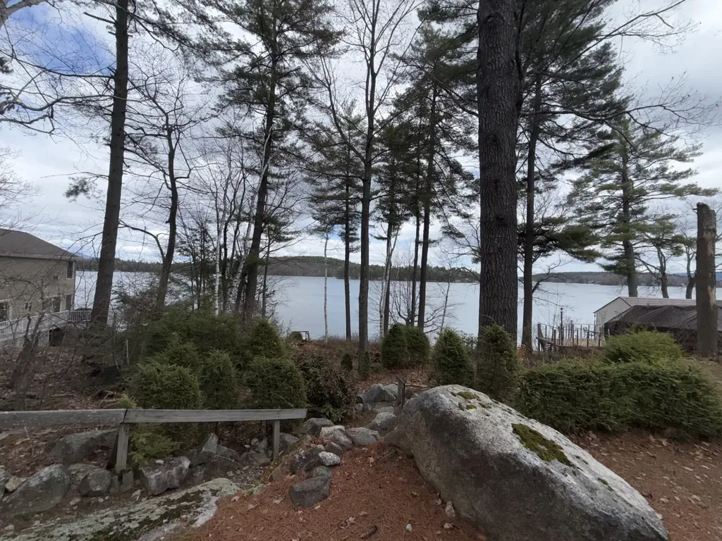 34 Observatory Road Meredith NH 03253