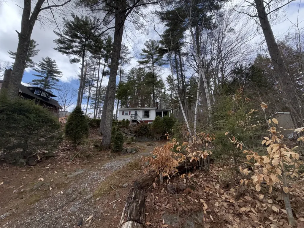 34 Observatory Road Meredith NH 03253