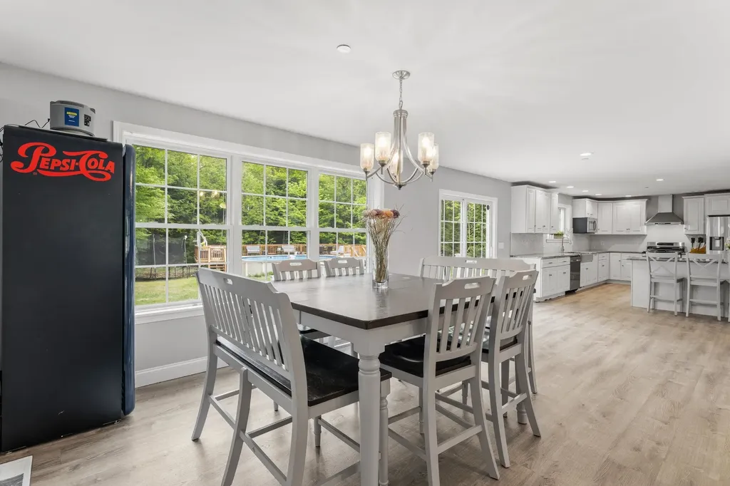 25 Cameron Drive Pittsfield NH 03263