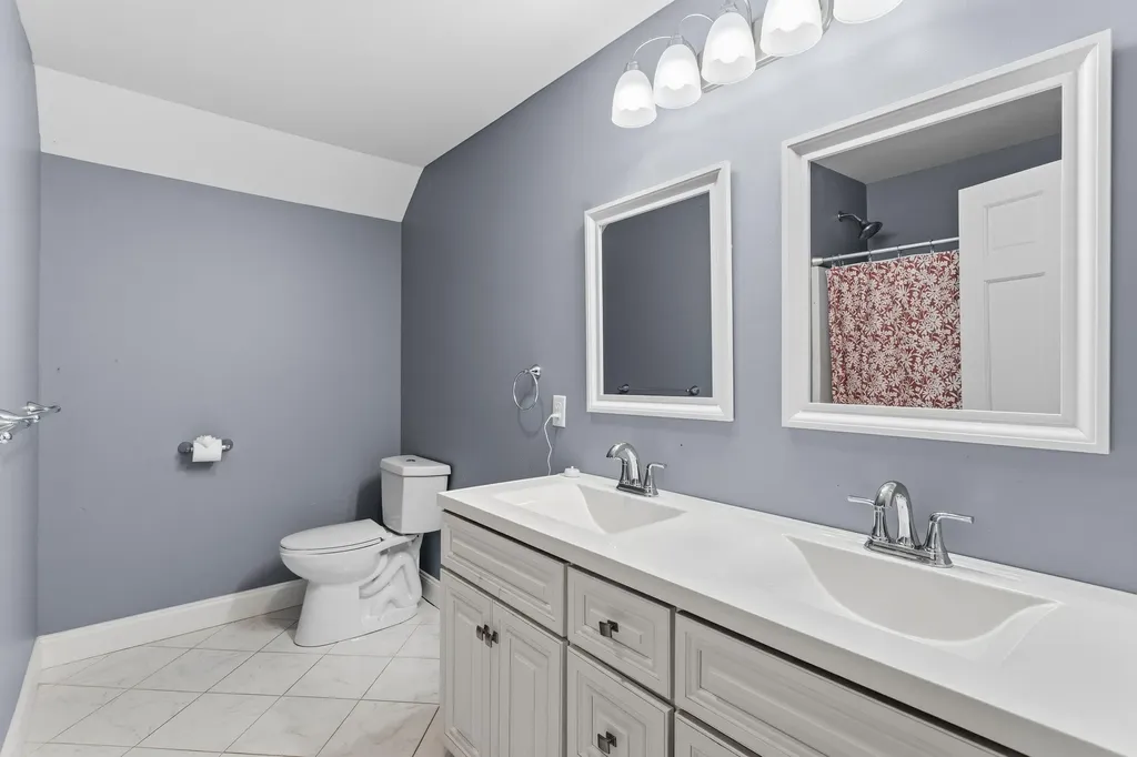 25 Cameron Drive Pittsfield NH 03263