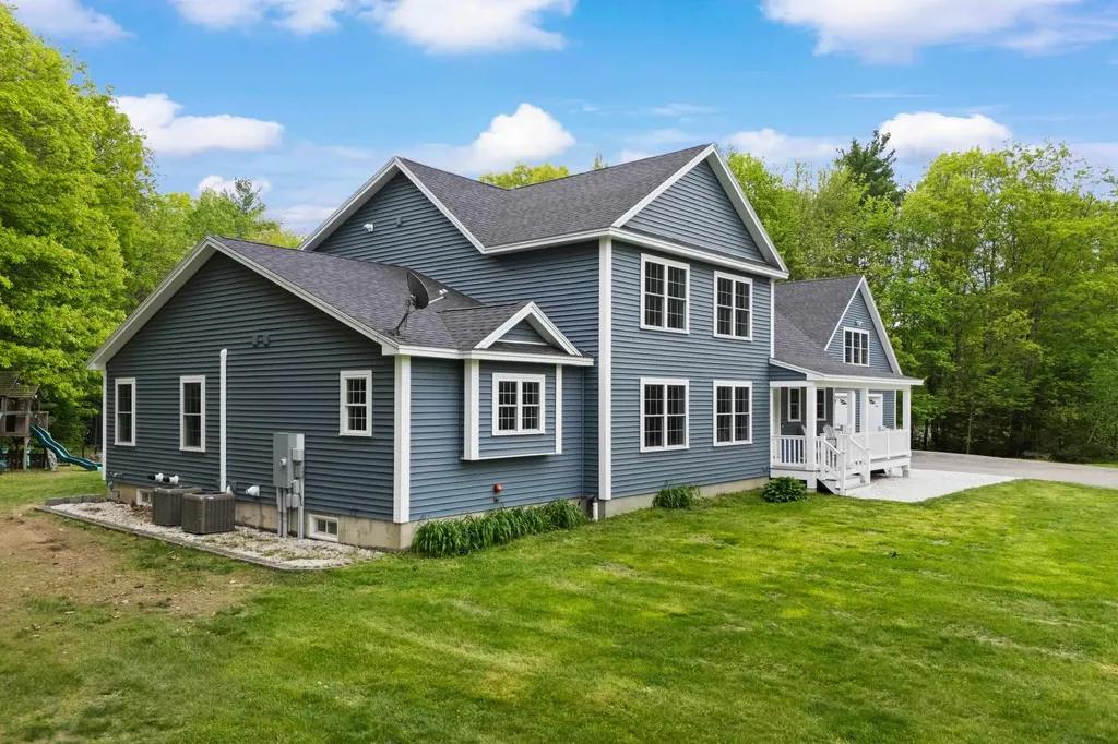 25 Cameron Drive Pittsfield NH 03263