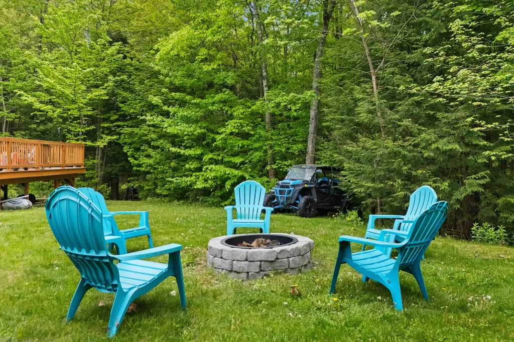 25 Cameron Drive Pittsfield NH 03263