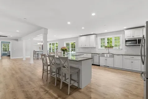 25 Cameron Drive Pittsfield NH 03263