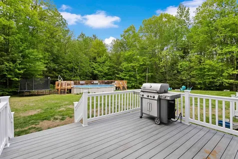 25 Cameron Drive Pittsfield NH 03263