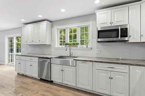 25 Cameron Drive Pittsfield NH 03263