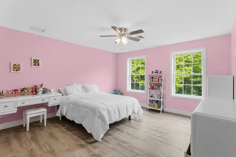 25 Cameron Drive Pittsfield NH 03263