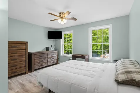 25 Cameron Drive Pittsfield NH 03263