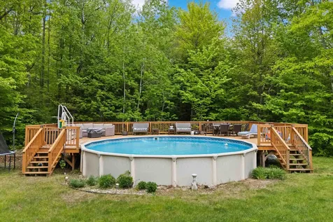 25 Cameron Drive Pittsfield NH 03263