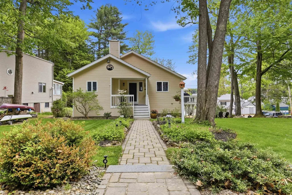 17 Wood Terrace Northwood NH 03261