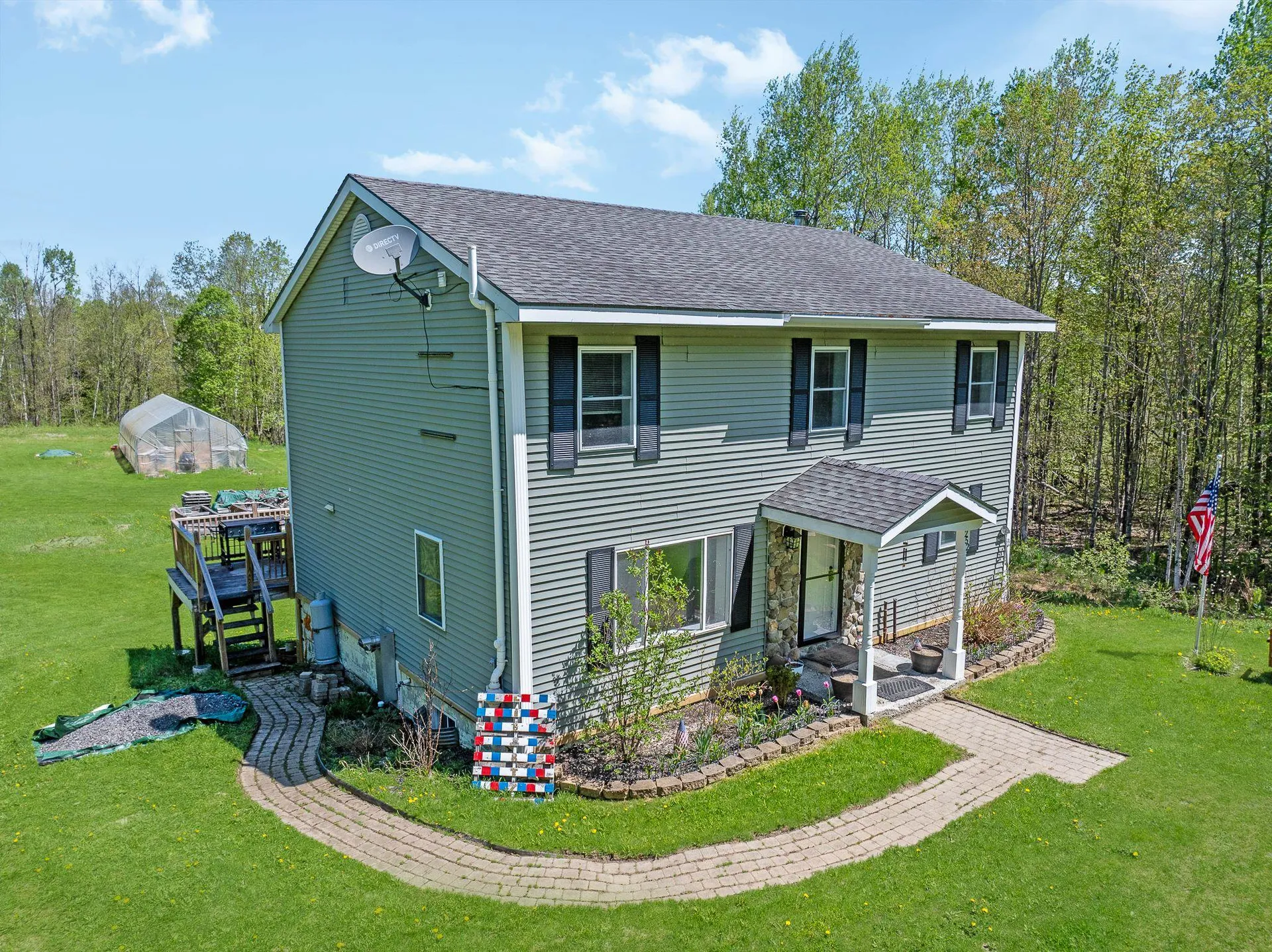 252 Moose Mountain Drive Stewartstown NH 03576