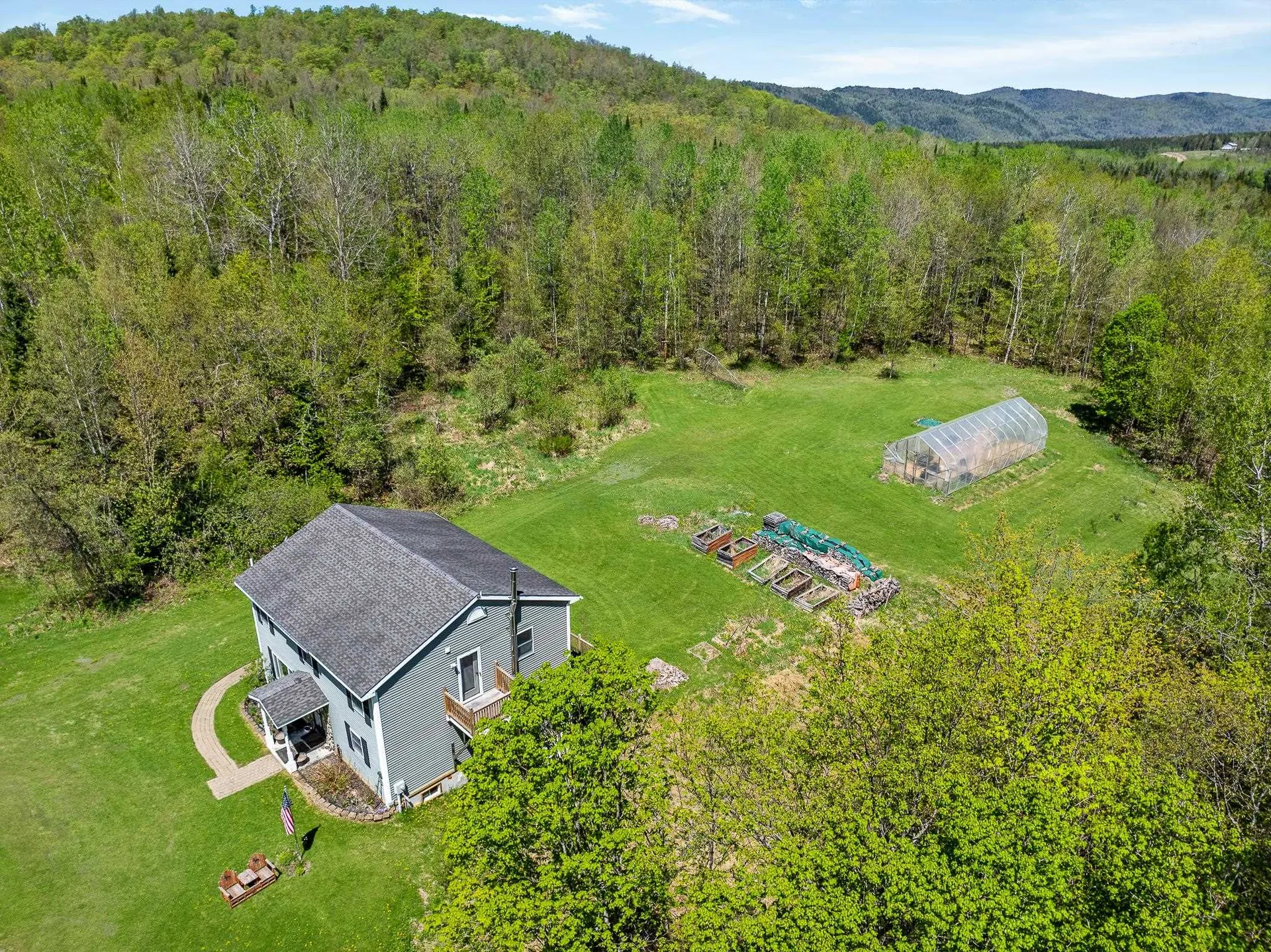 252 Moose Mountain Drive Stewartstown NH 03576