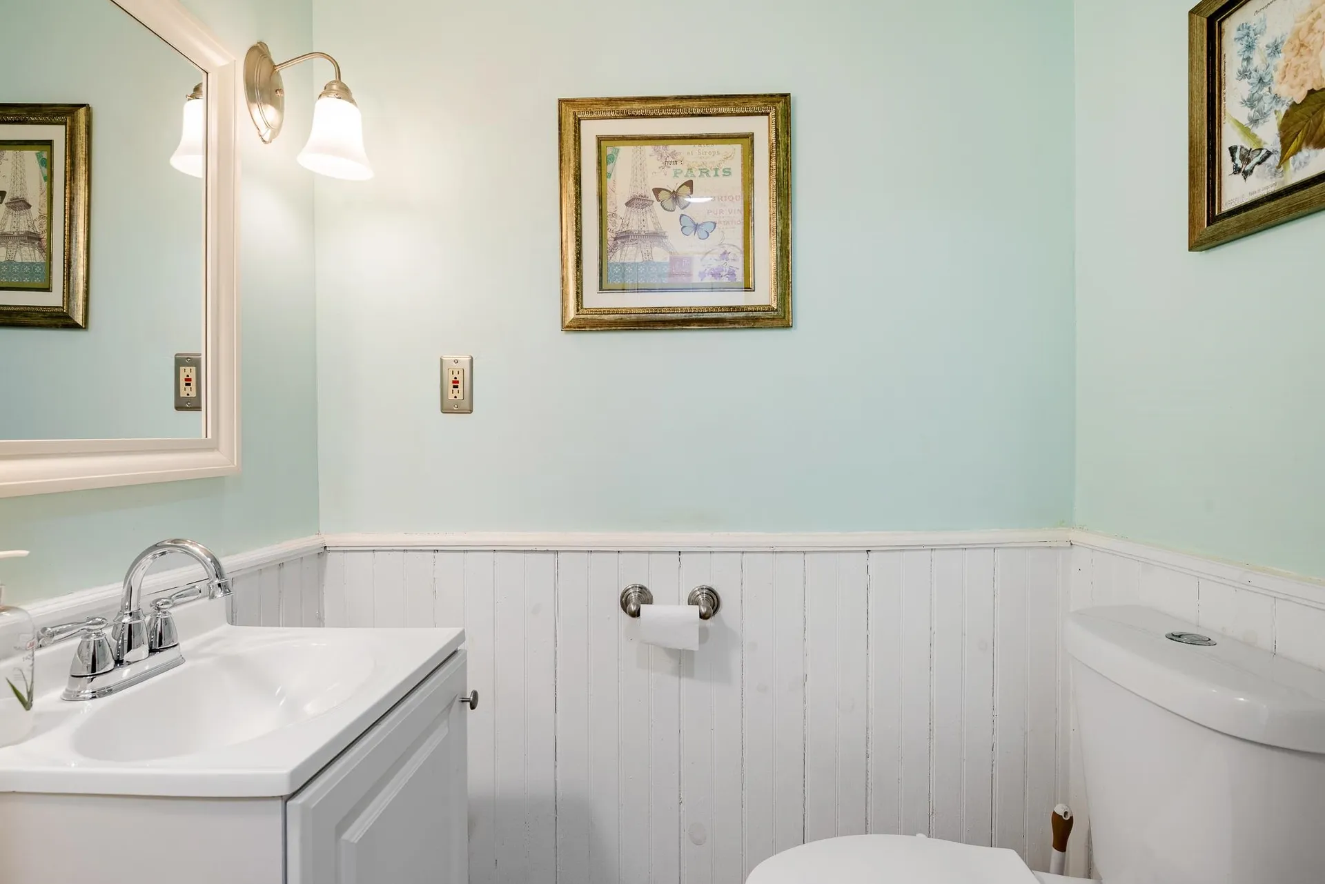 252 Moose Mountain Drive Stewartstown NH 03576