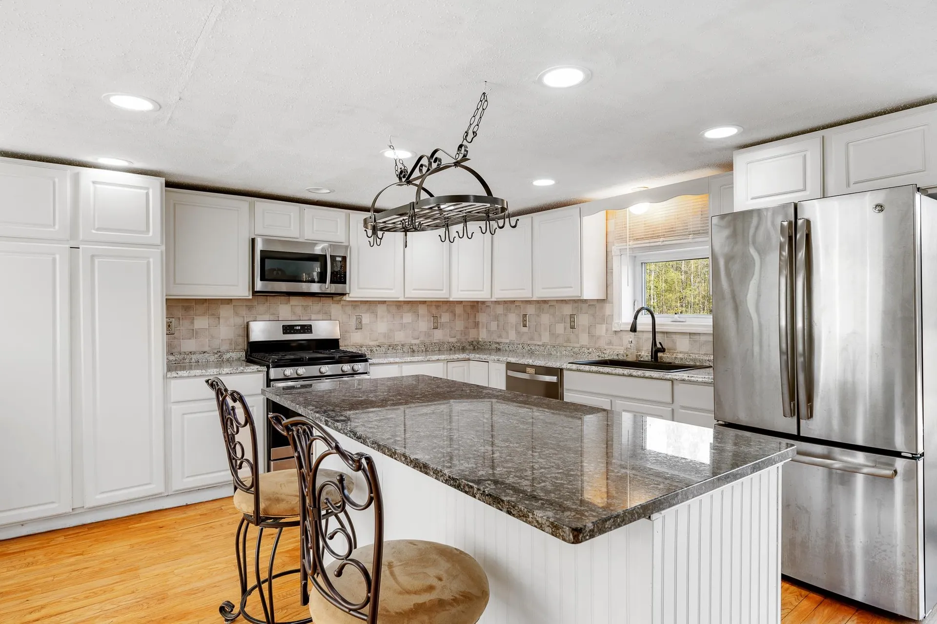 252 Moose Mountain Drive Stewartstown NH 03576