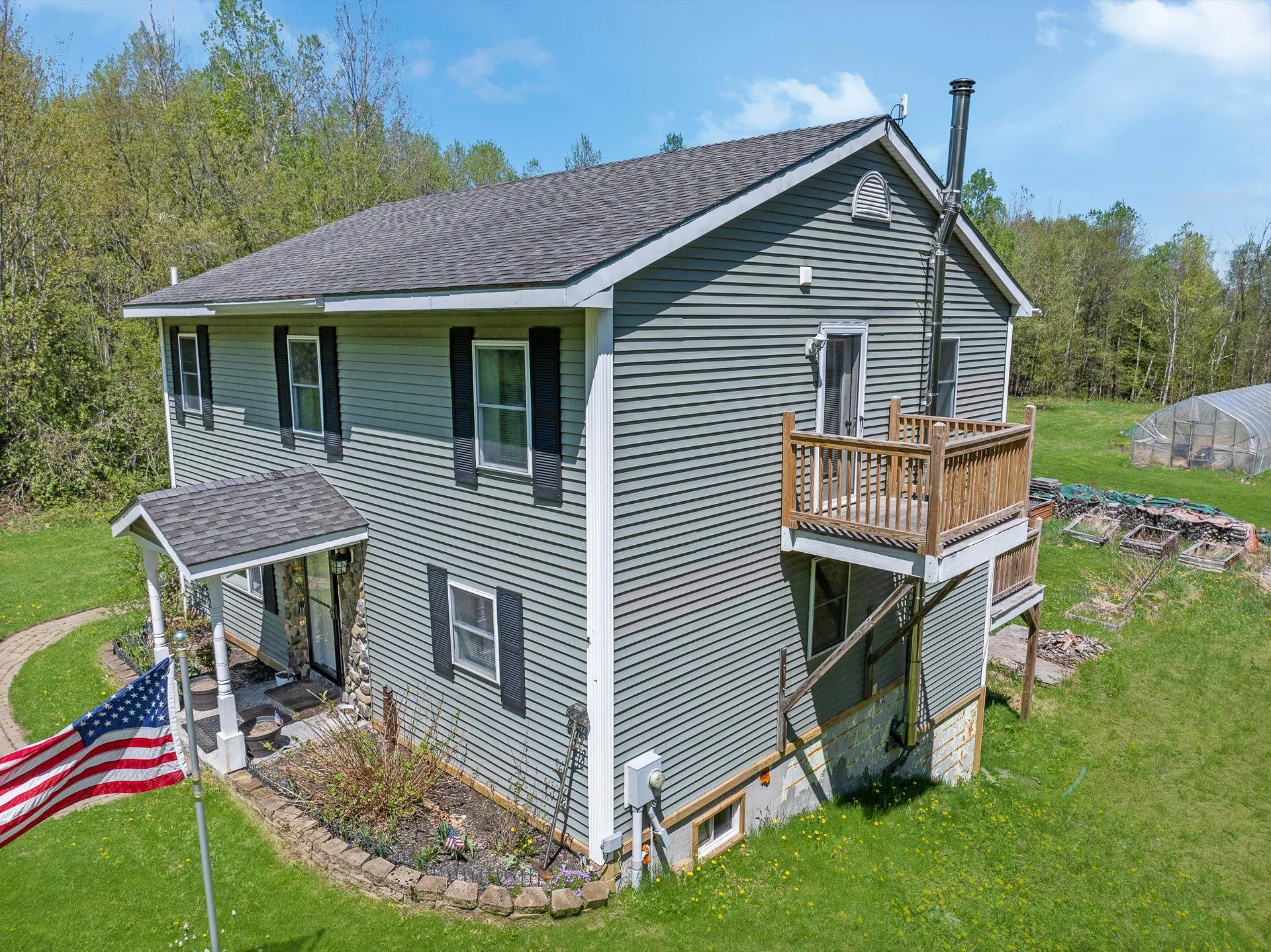 252 Moose Mountain Drive Stewartstown NH 03576