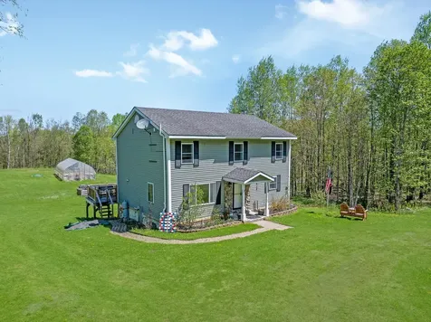 252 Moose Mountain Drive Stewartstown NH 03576