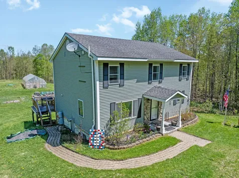 252 Moose Mountain Drive Stewartstown NH 03576