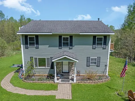 252 Moose Mountain Drive Stewartstown NH 03576