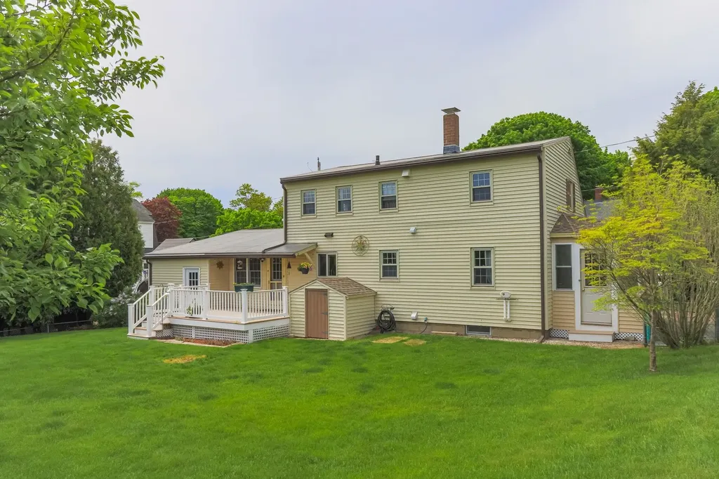 39 Dearborn Avenue Hampton NH 03842