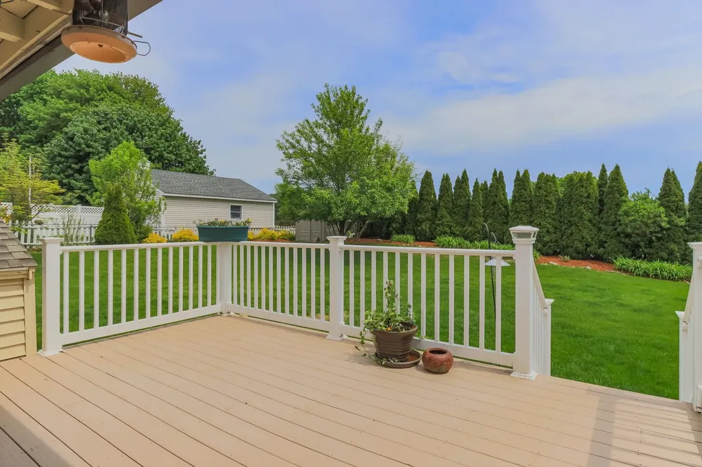 39 Dearborn Avenue Hampton NH 03842