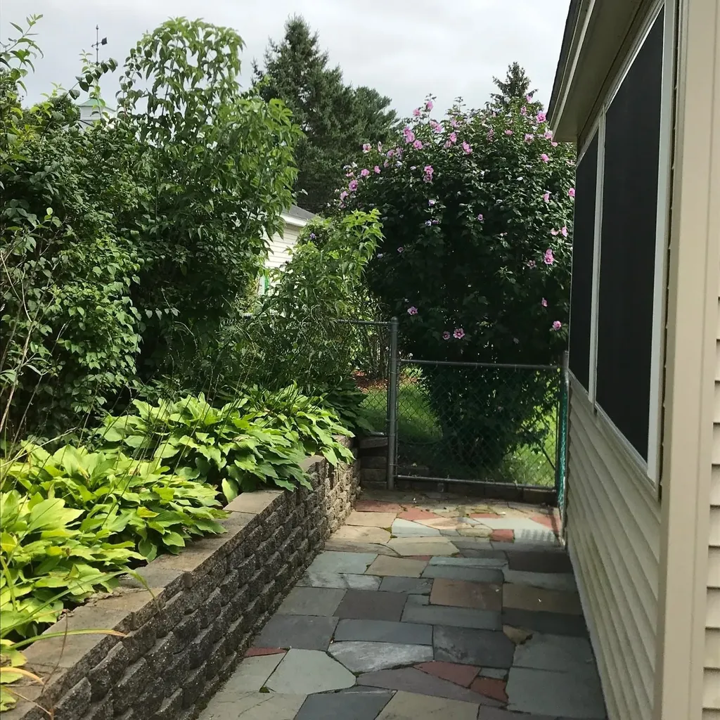 39 Dearborn Avenue Hampton NH 03842
