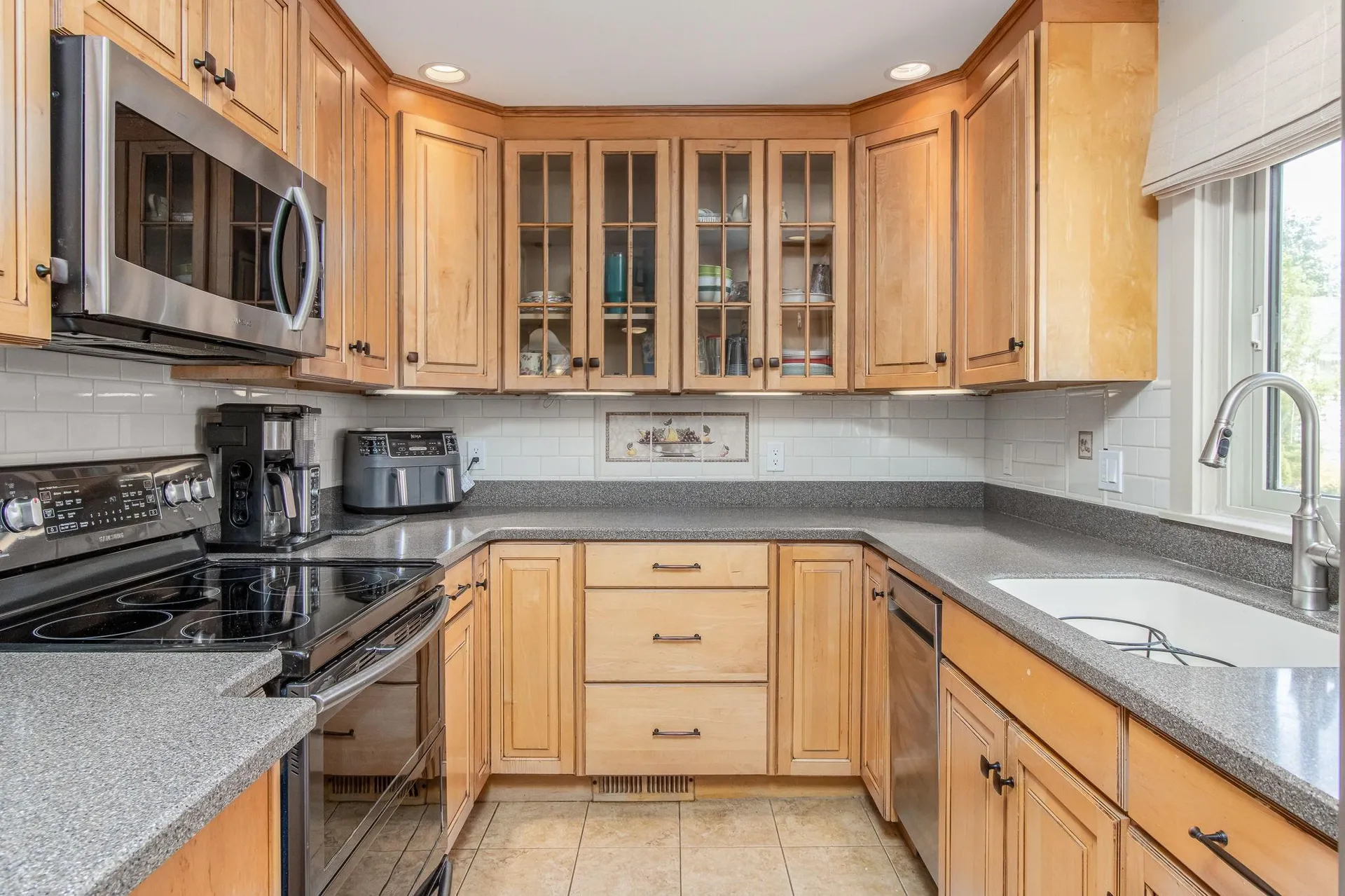 39 Dearborn Avenue Hampton NH 03842
