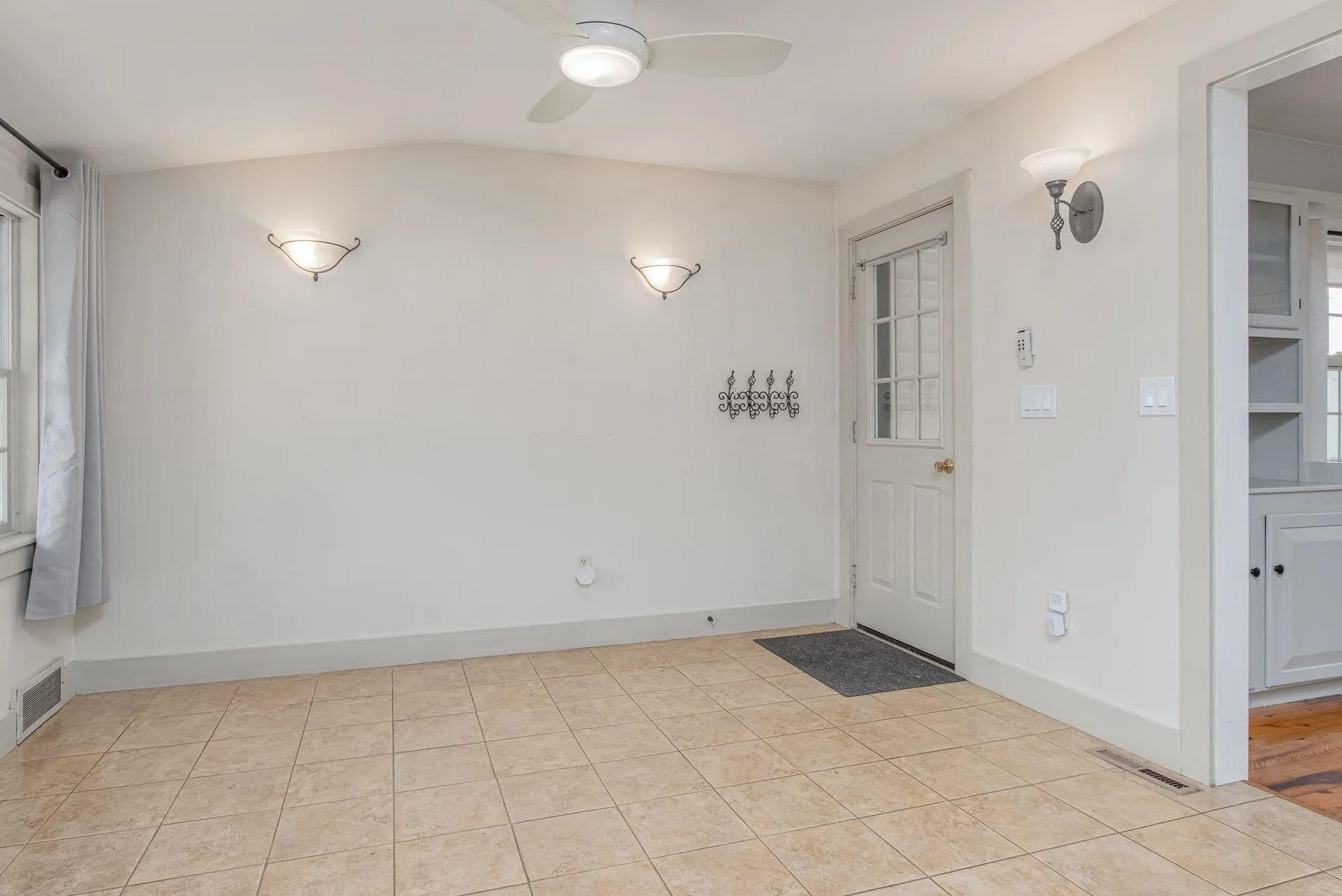 39 Dearborn Avenue Hampton NH 03842