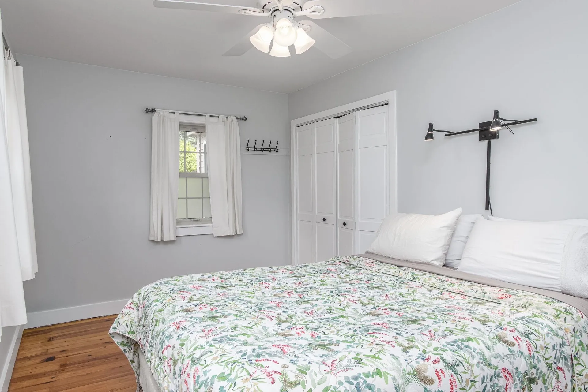 39 Dearborn Avenue Hampton NH 03842