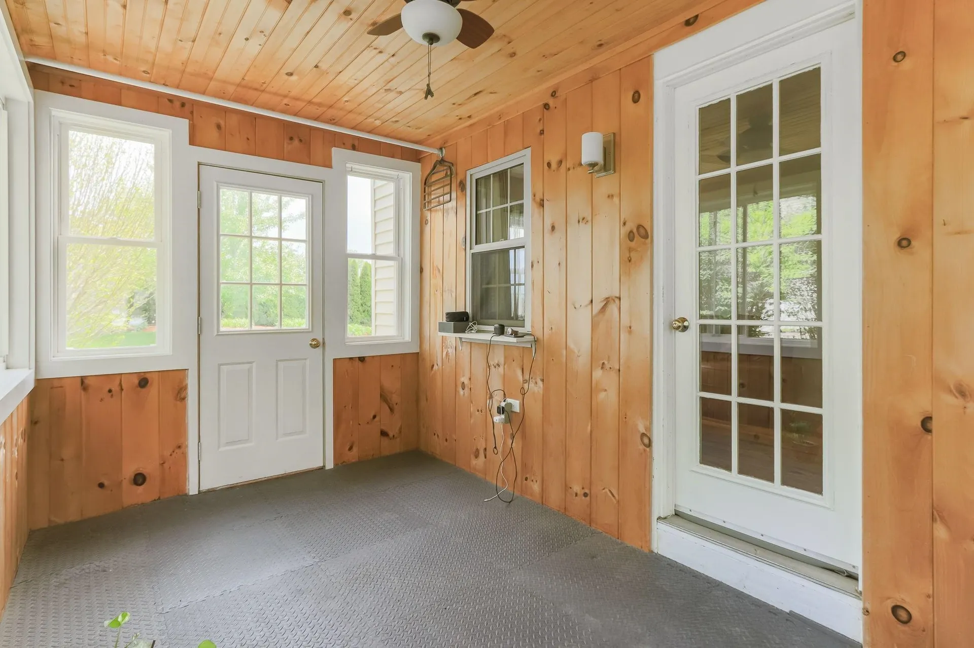 39 Dearborn Avenue Hampton NH 03842