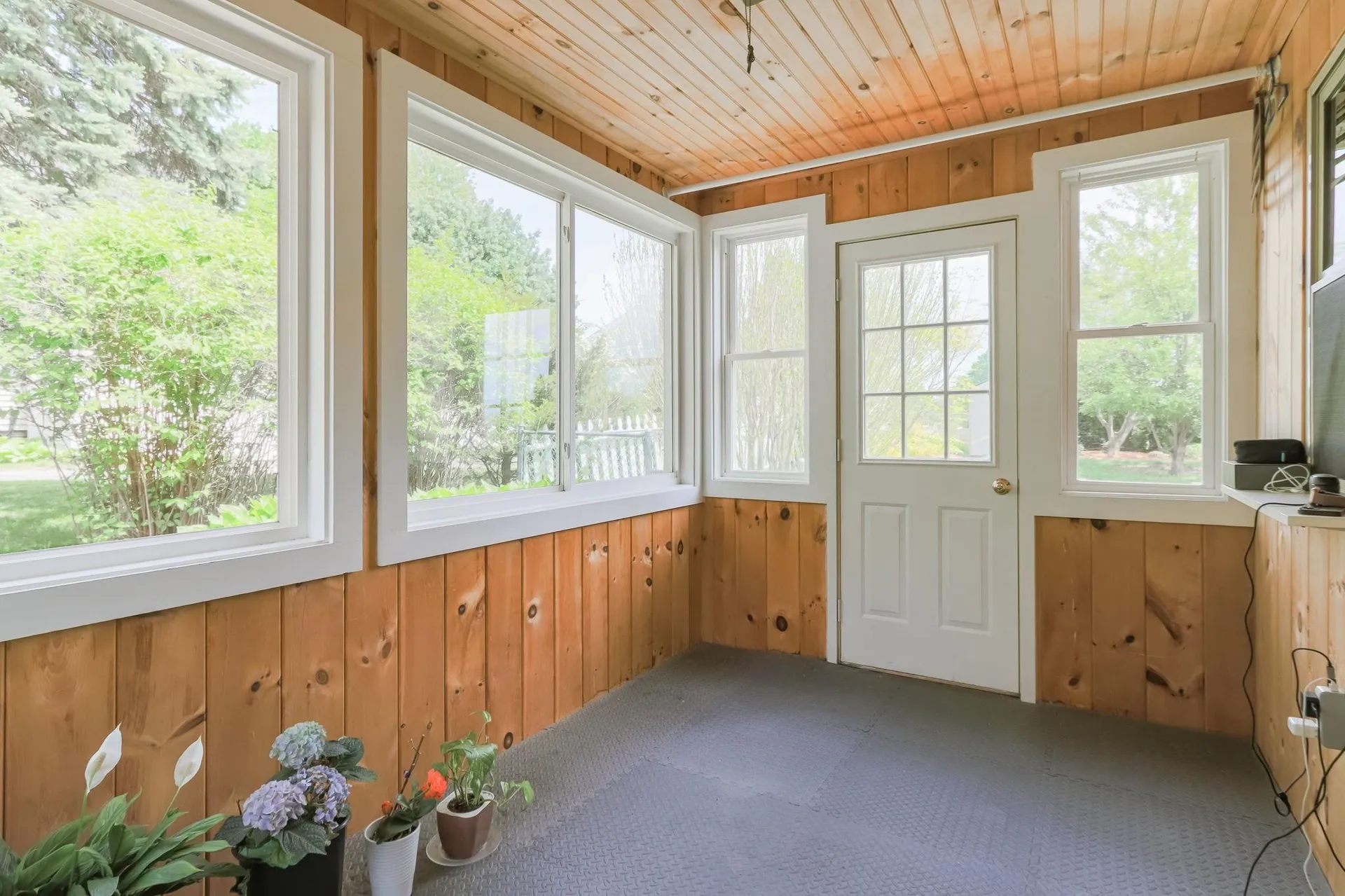 39 Dearborn Avenue Hampton NH 03842