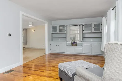 39 Dearborn Avenue Hampton NH 03842