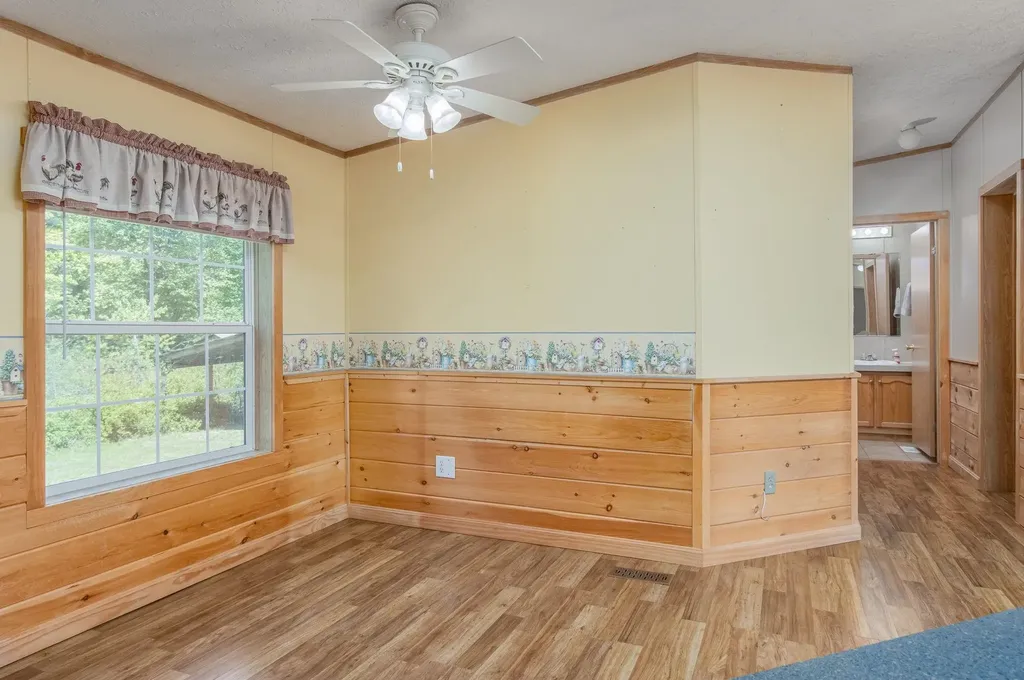 12 Mountain View Road Deerfield NH 03037