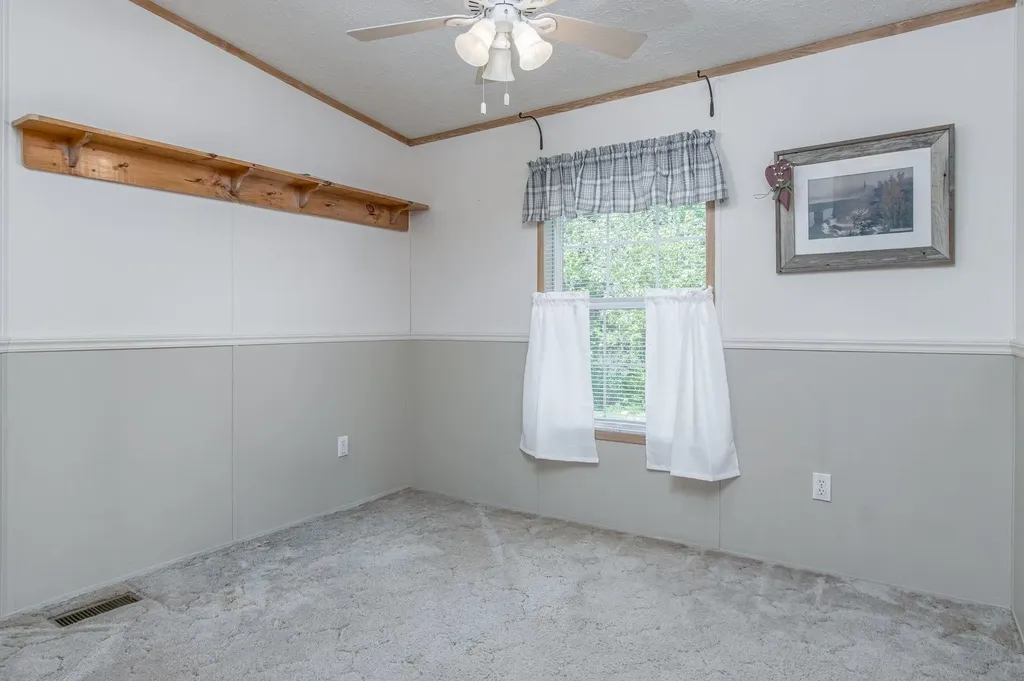 12 Mountain View Road Deerfield NH 03037