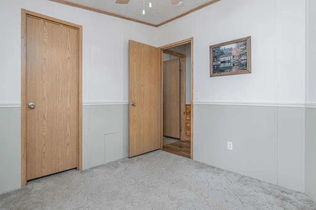 12 Mountain View Road Deerfield NH 03037