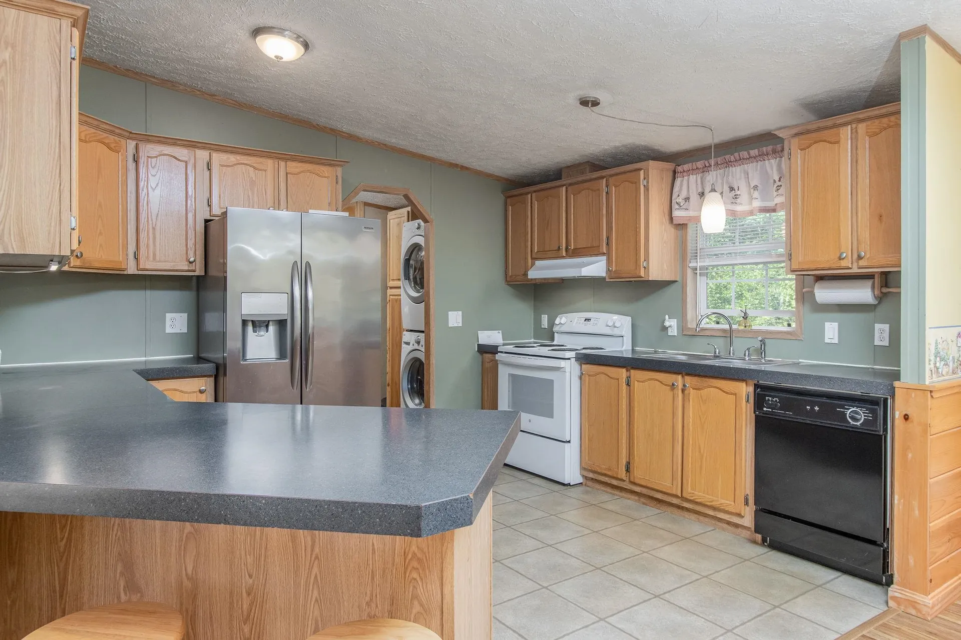 12 Mountain View Road Deerfield NH 03037