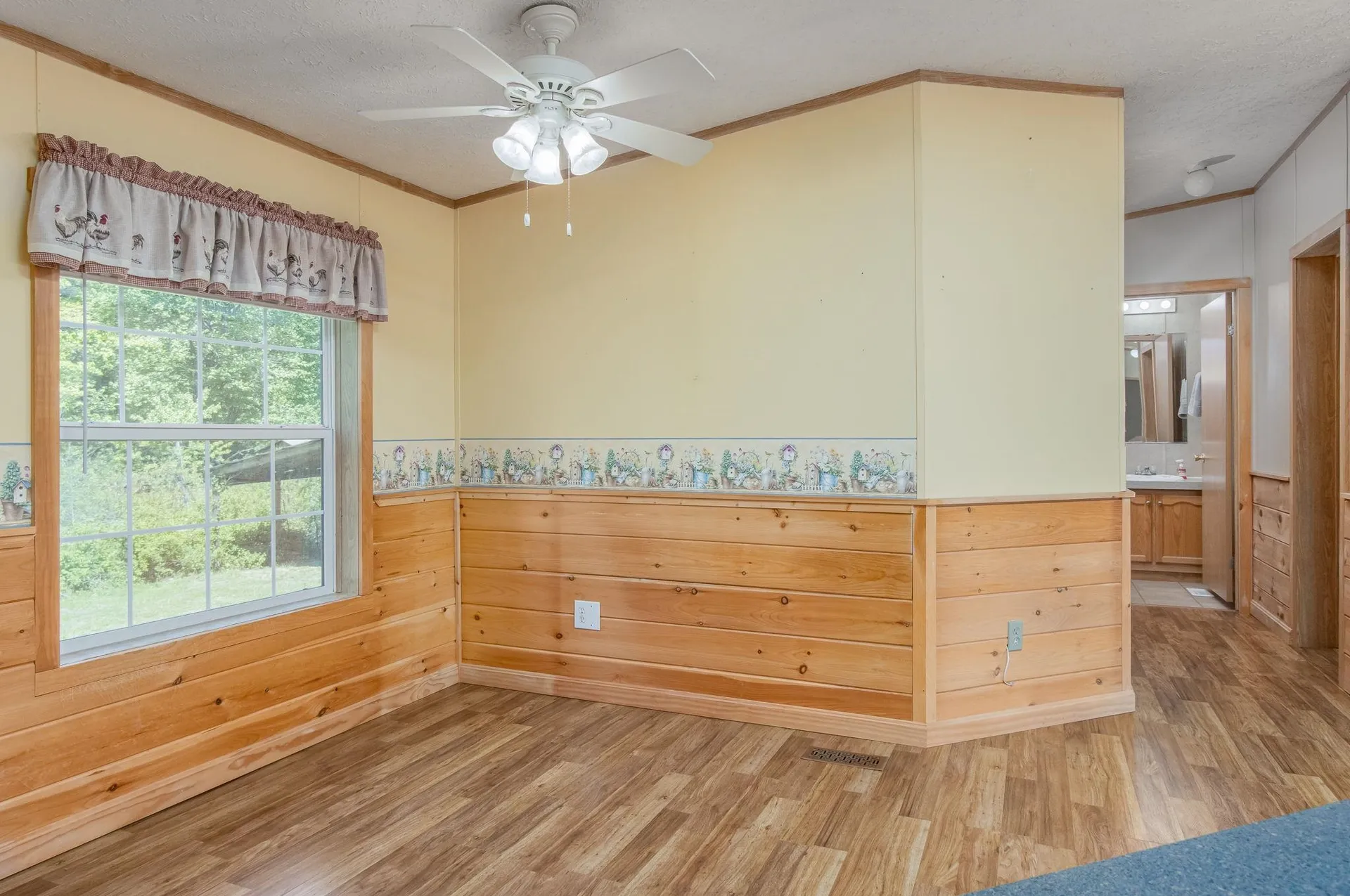 12 Mountain View Road Deerfield NH 03037