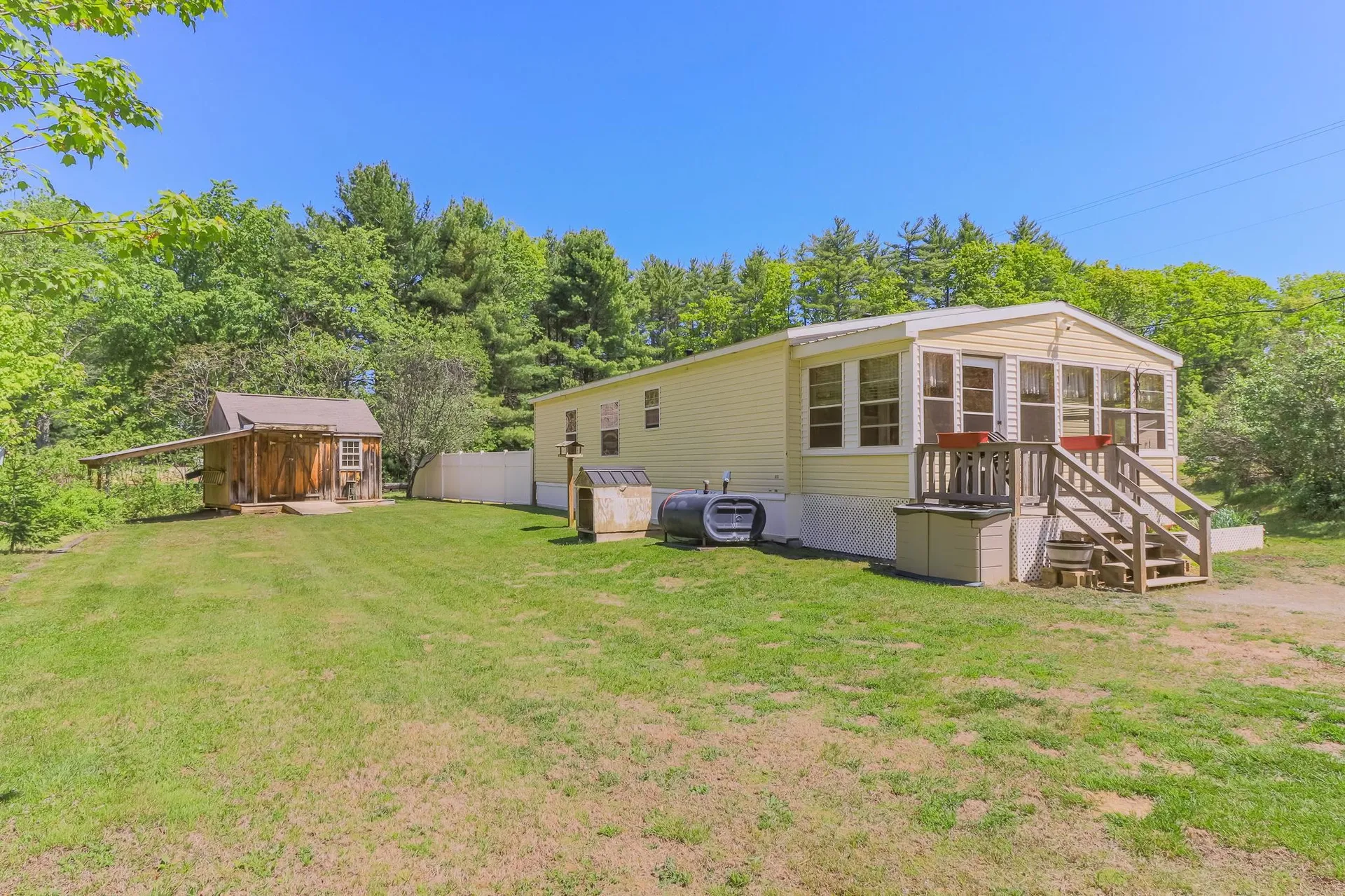 12 Mountain View Road Deerfield NH 03037
