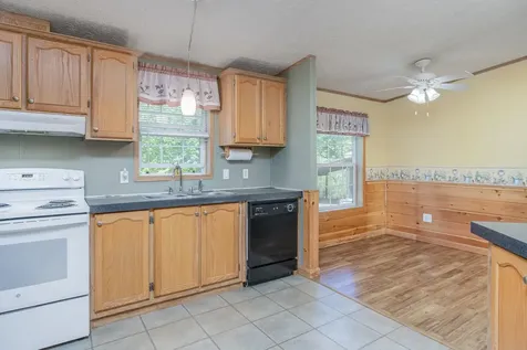 12 Mountain View Road Deerfield NH 03037