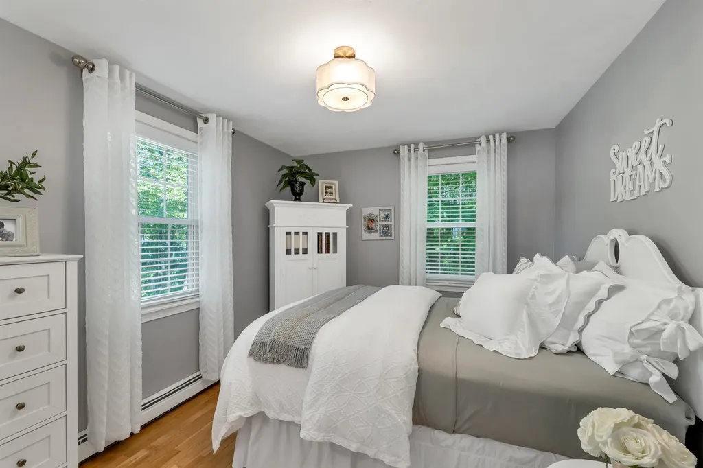 71 Wentworth Drive Bedford NH 03110
