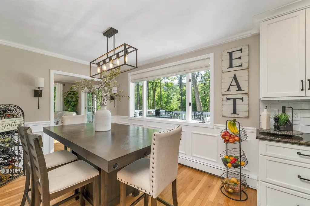 71 Wentworth Drive Bedford NH 03110