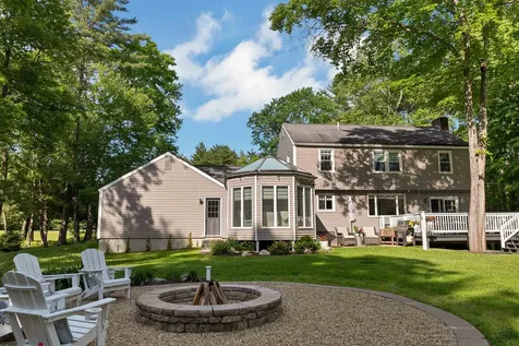 71 Wentworth Drive Bedford NH 03110