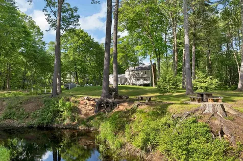71 Wentworth Drive Bedford NH 03110