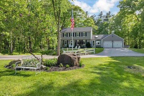 71 Wentworth Drive Bedford NH 03110