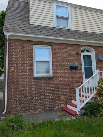 67 Porpoise Way Portsmouth NH 03801