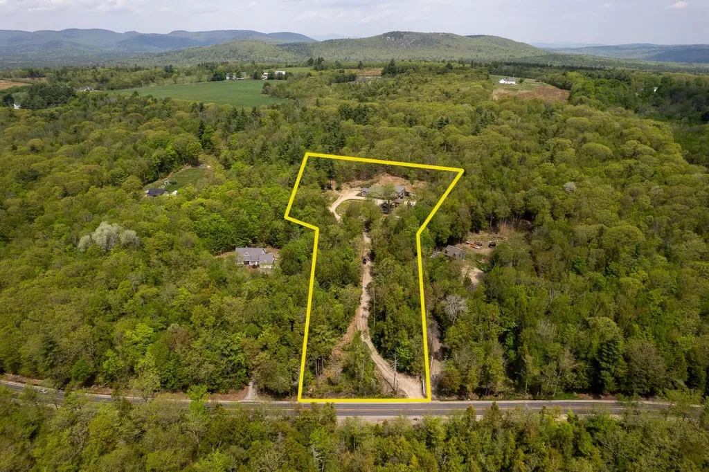 2099 Nh Route 140 Gilmanton NH 03837