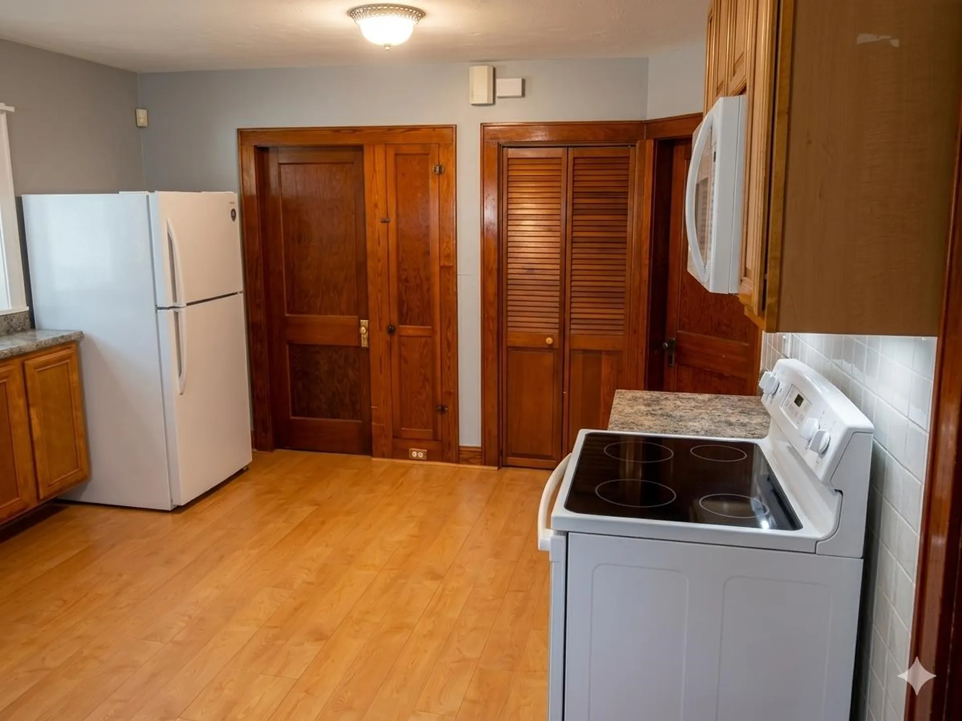 145 Mcquesten Street Manchester NH 03102
