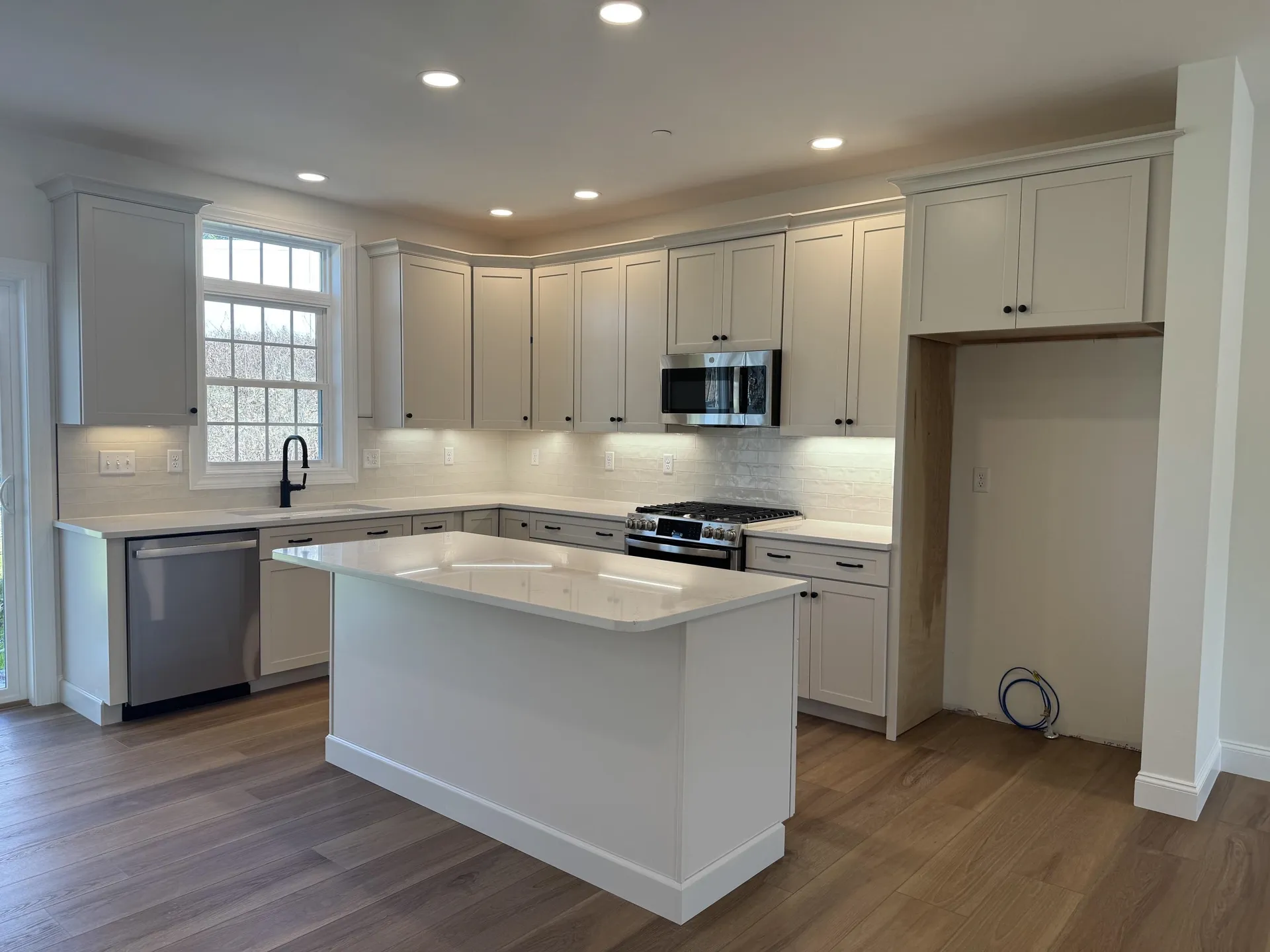6C Dearborn Circle Goffstown NH 03045