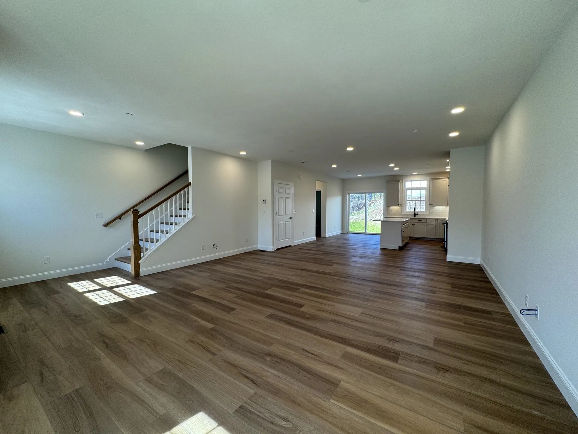 6C Dearborn Circle Goffstown NH 03045