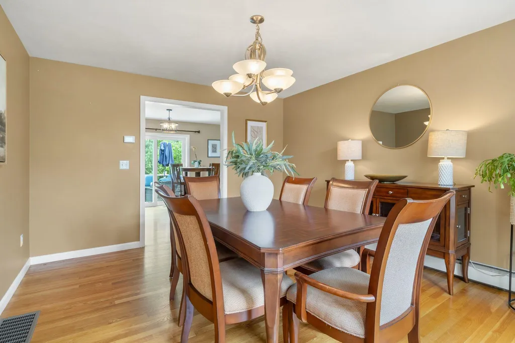212 Oak Hill Road Barrington NH 03825