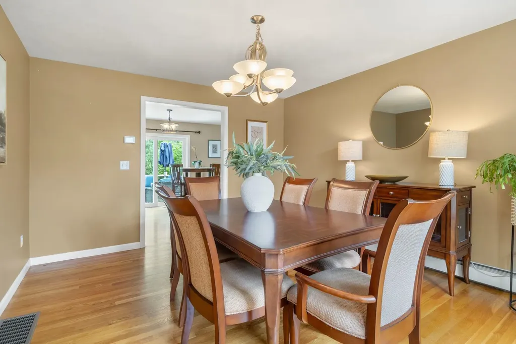 212 Oak Hill Road Barrington NH 03825