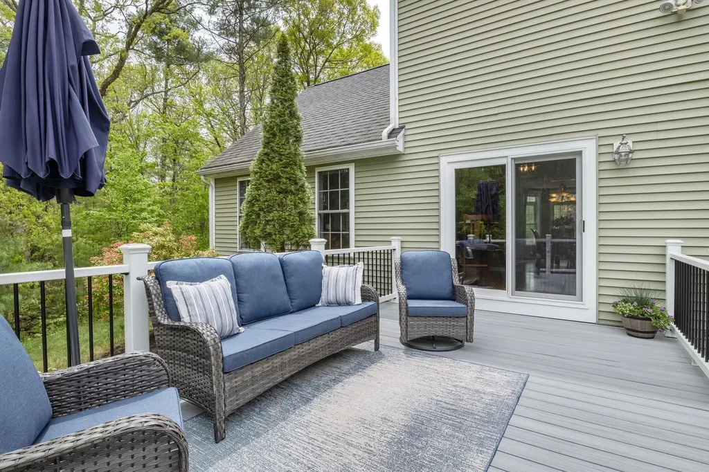 212 Oak Hill Road Barrington NH 03825